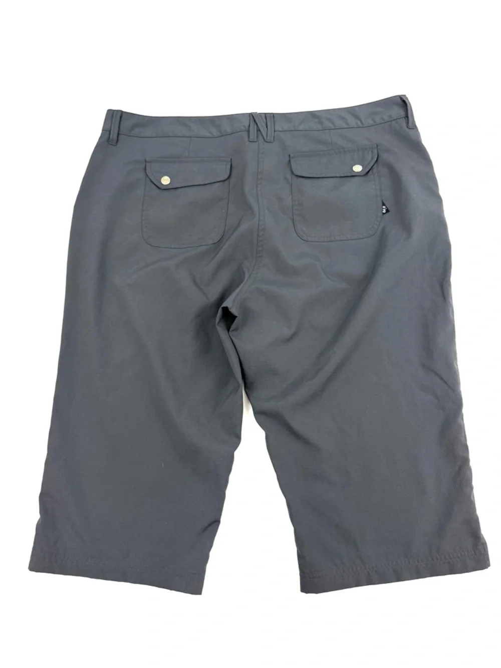 Nivo by Lanctot Women’s Golf Athletic Bermuda Shorts in Gray